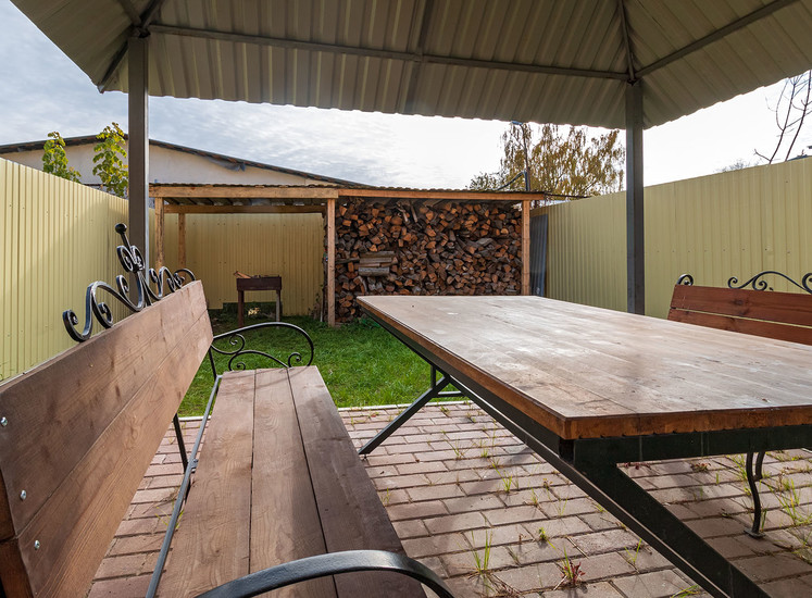 Баня на Знаменской - уличная беседка