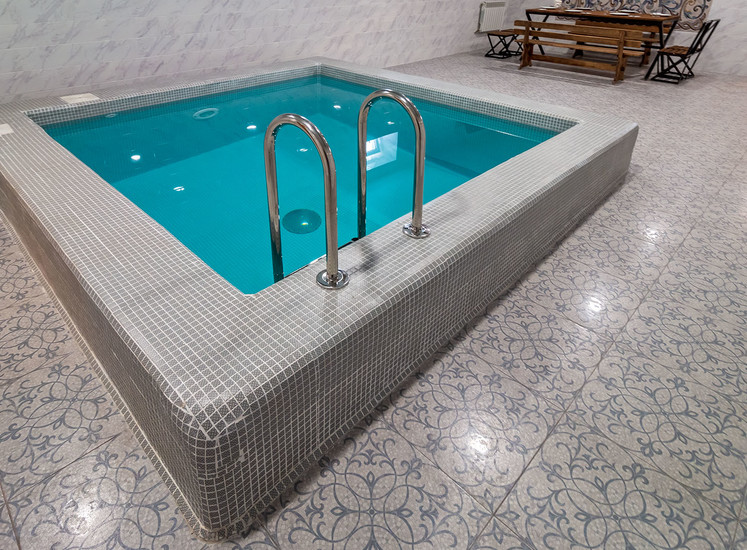 Баня с бассейном на Знаменской 54 в Калуге